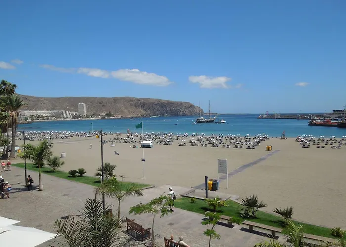 Mit Beheiztem Gemeinsamem Pool By Interhome