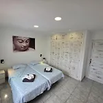 Mit Beheiztem Gemeinsamem Pool By Interhome דירה