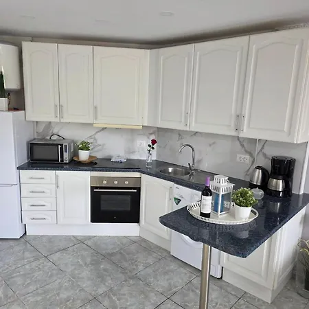 Mit Beheiztem Gemeinsamem Pool By Interhome Los Cristianos (Tenerife)