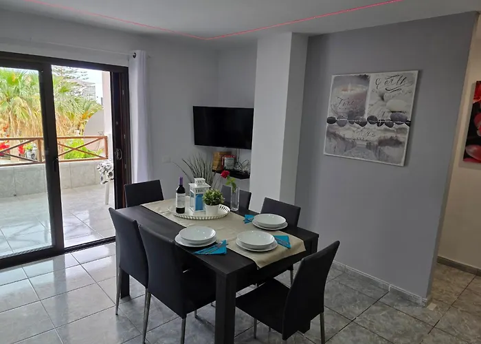 Mit Beheiztem Gemeinsamem Pool By Interhome Los Cristianos (Tenerife)