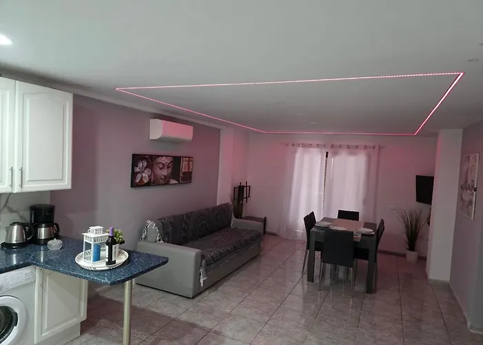 Mit Beheiztem Gemeinsamem Pool By Interhome Los Cristianos (Tenerife)